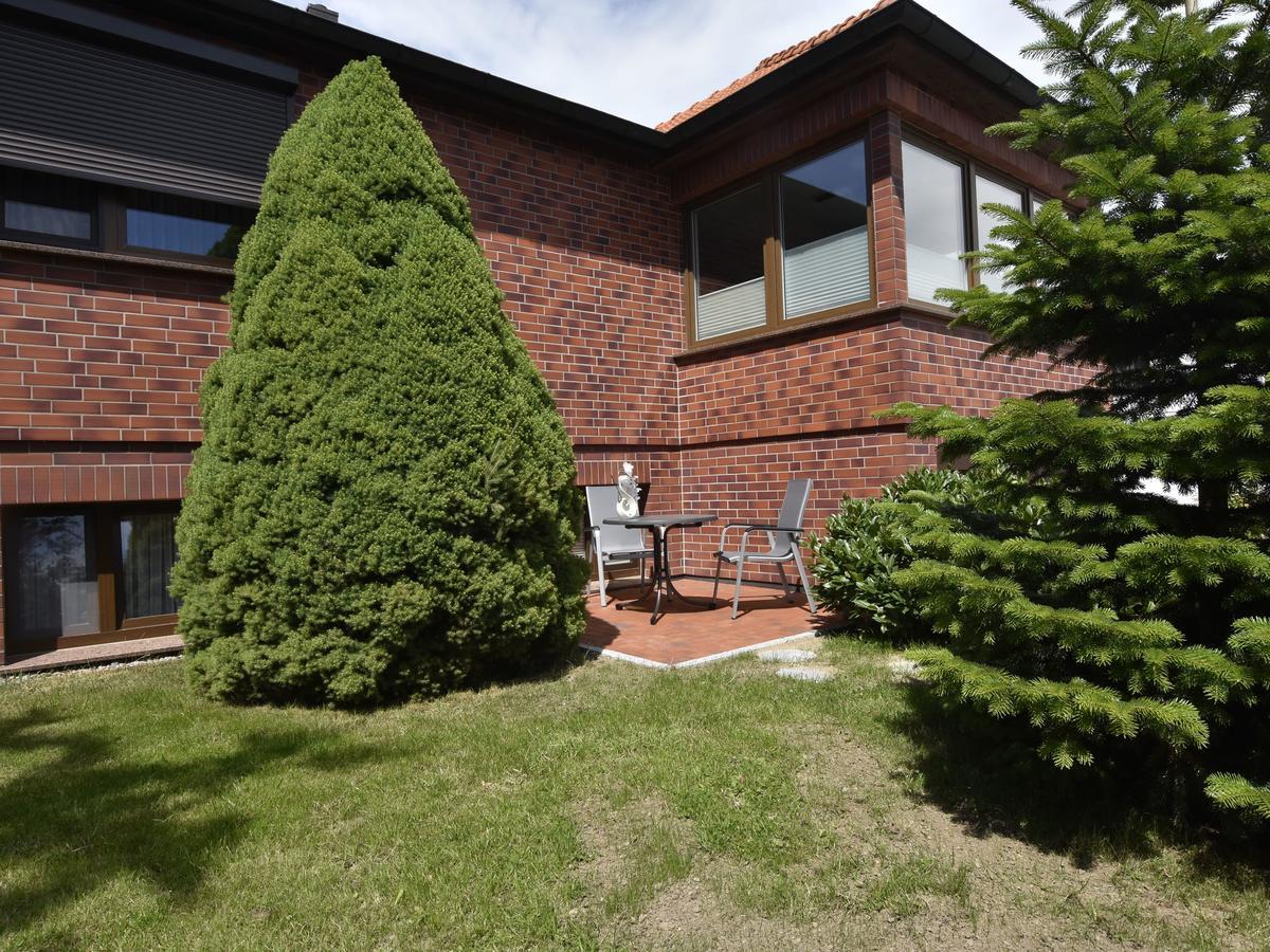 Modern Apartment In Kroepelin With Garden Exterior photo